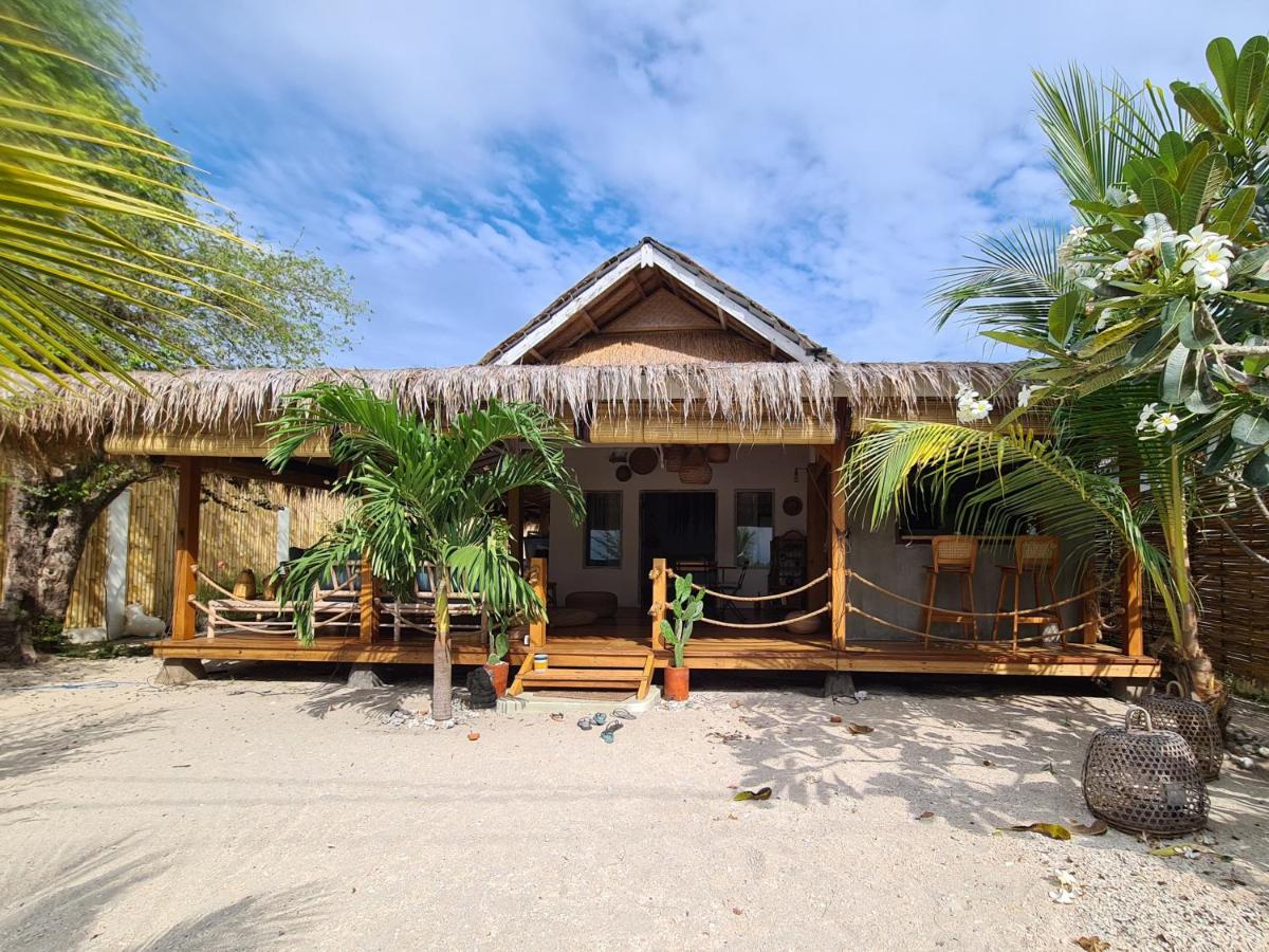 The Beach Shack, Gili Trawangan Meno Air - The Bali Guideline